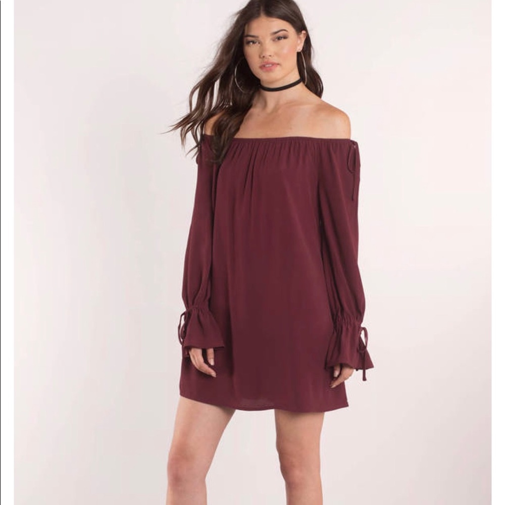 Tobi Shift Dress